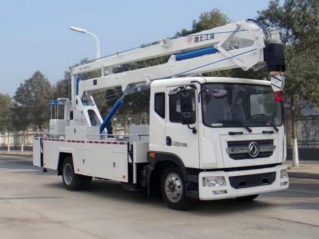國五東風D9高空作業(yè)車（20米）